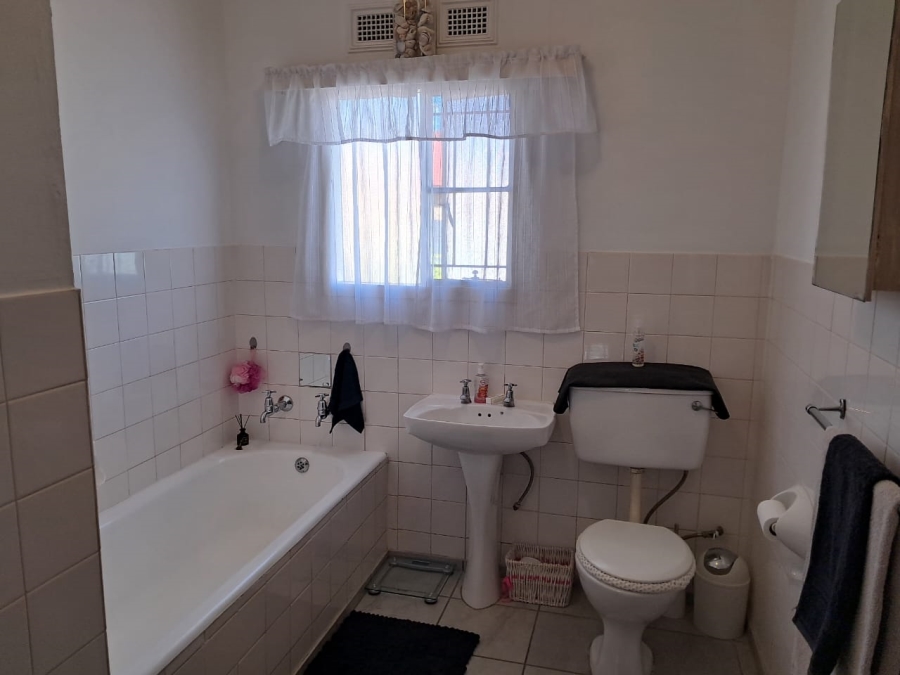 3 Bedroom Property for Sale in Hospitaalpark Free State